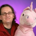 Pressebild mit Einhorn.jpg