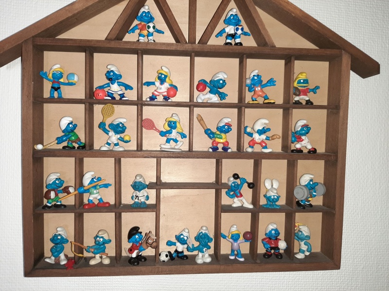 Datei:Schlümpfe - Sport - Kampfsport, Ballsport, Kraftsport, Kartenspiel, Judo, Olympia, Angeln, Reiten, Gymnastik.jpg